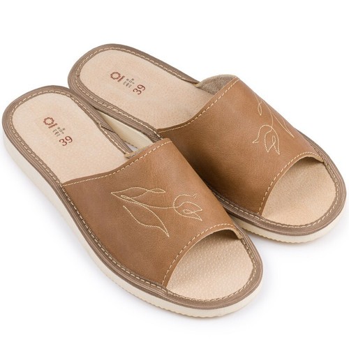Women leather slippers - leather,