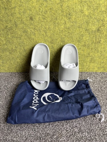 Kudd kloud sliders - kudd.ly, grey