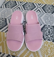 Rose Skechers GoWalk Arch Fit